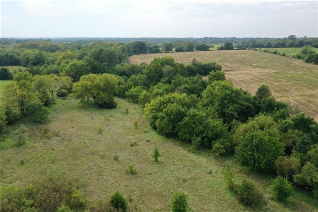 20530 Webster Street, Spring Hill, KS: listing photo 2