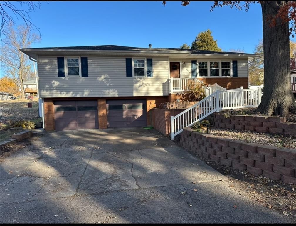 3615 Doniphan Avenue — photo 1