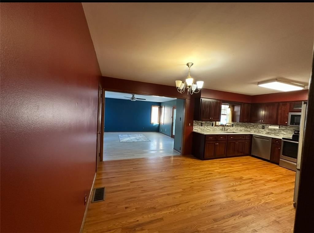 3615 Doniphan Avenue — photo 26