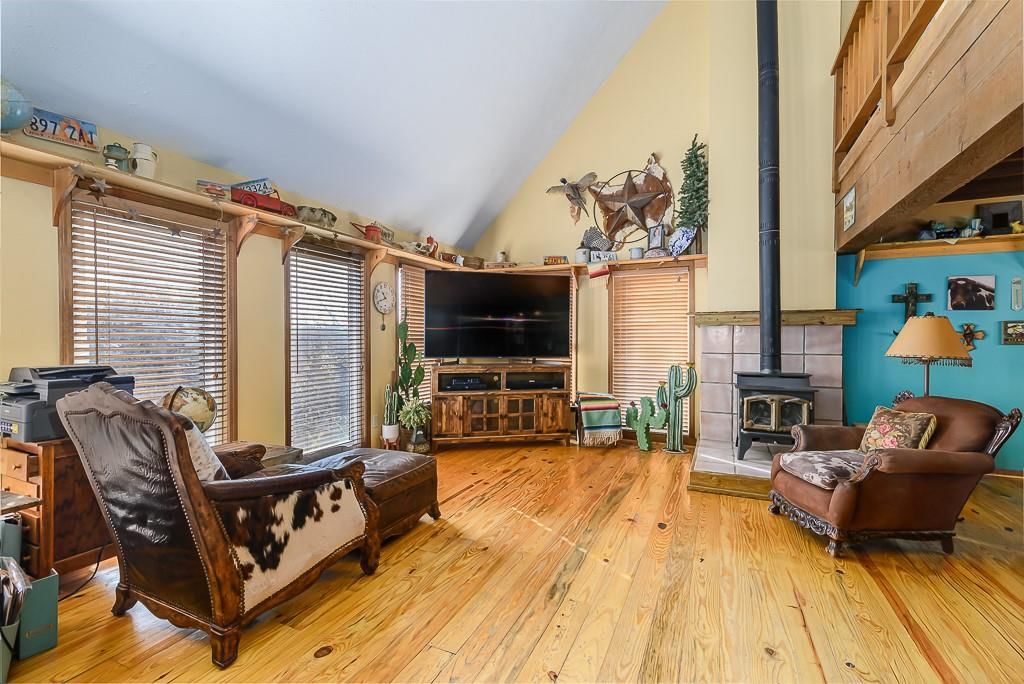 9055 Hillview Drive — photo 5