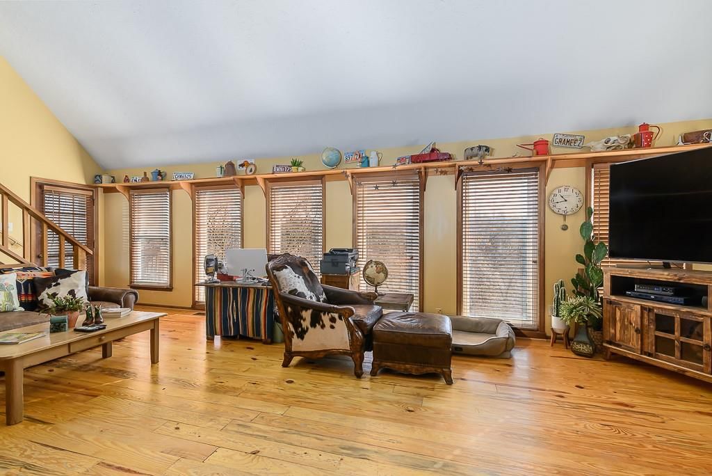 9055 Hillview Drive — photo 6