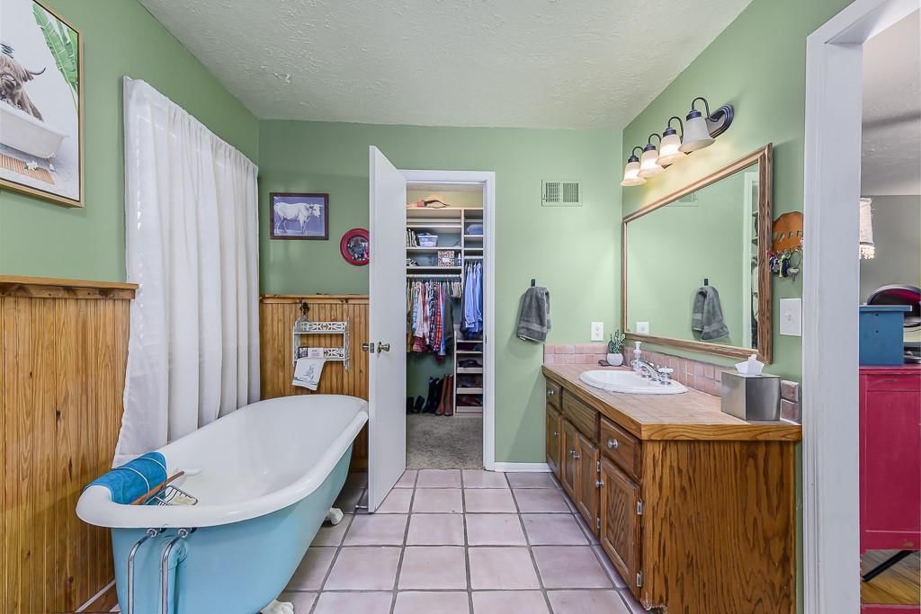 9055 Hillview Drive — photo 16