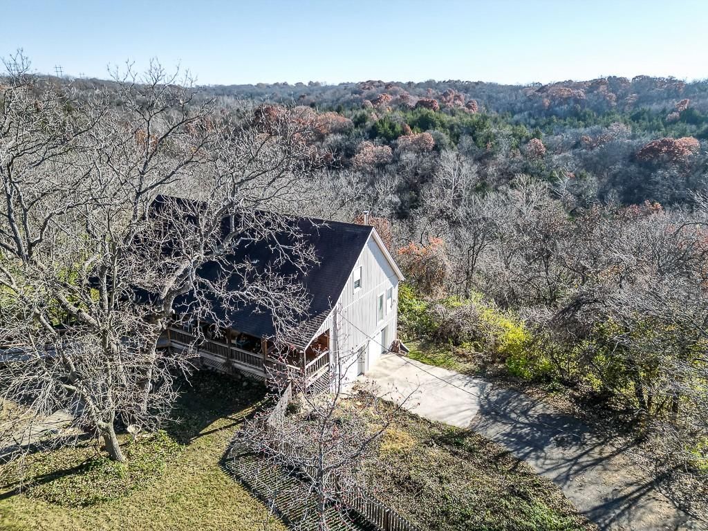 9055 Hillview Drive — photo 33
