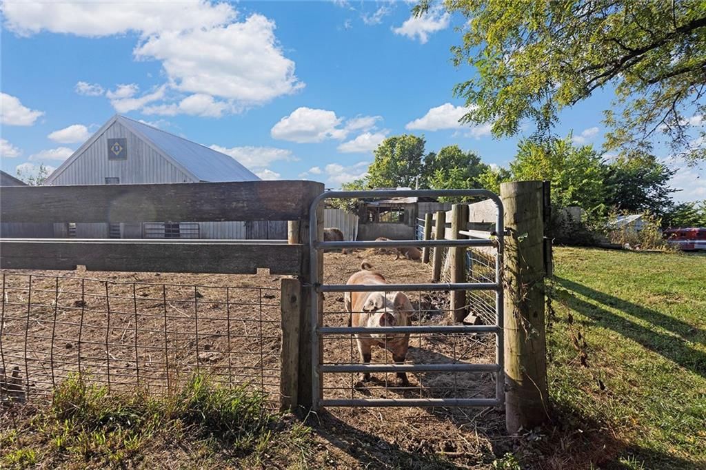 1005 SW Shaver Road — photo 12