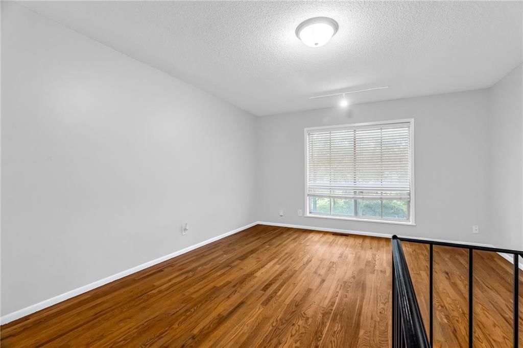 18805 E Arrowhead Drive — photo 4