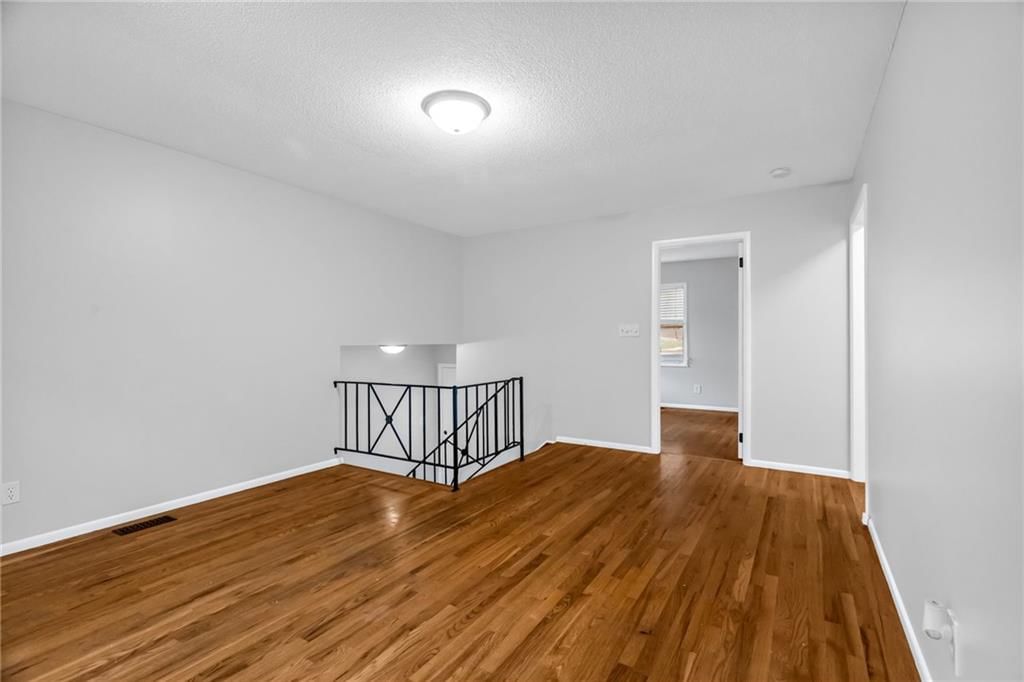 18805 E Arrowhead Drive — photo 6