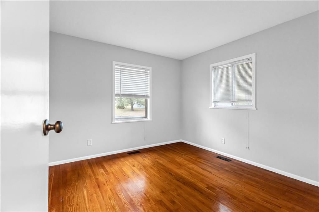 18805 E Arrowhead Drive — photo 10