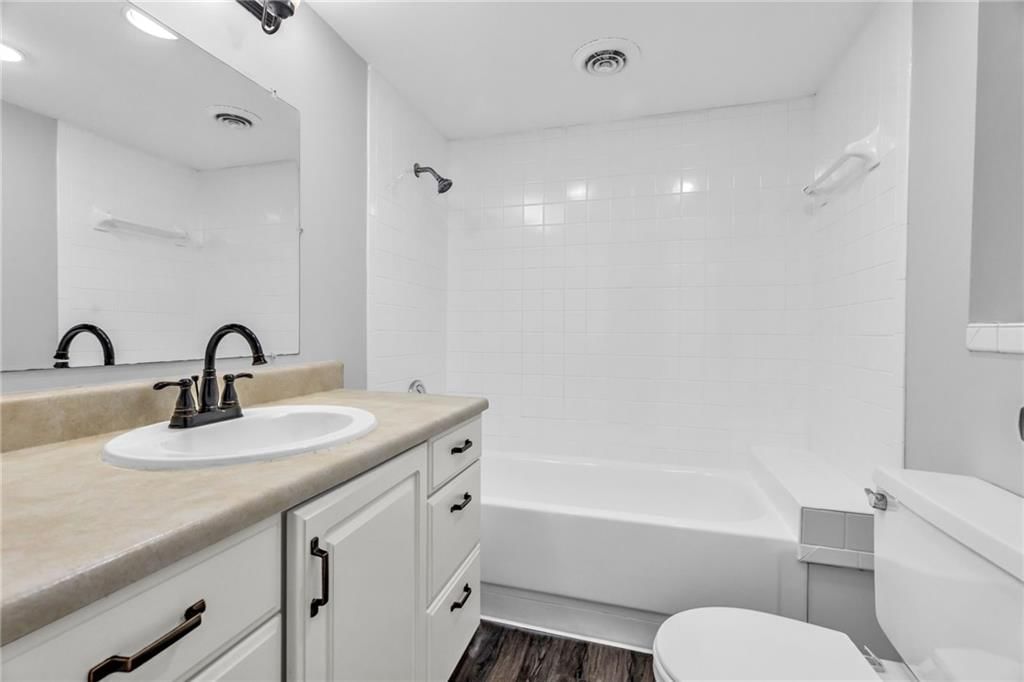18805 E Arrowhead Drive — photo 23