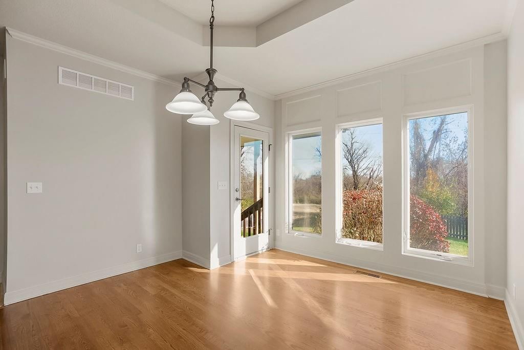 2224 NE Overland Drive — photo 7