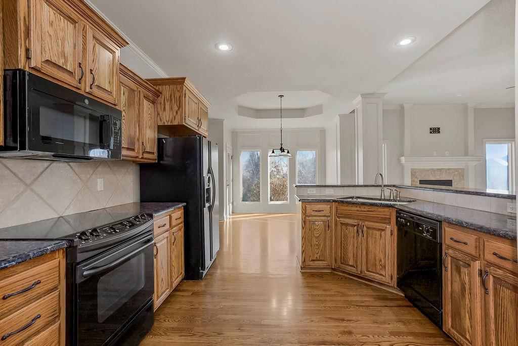 2224 NE Overland Drive — photo 11