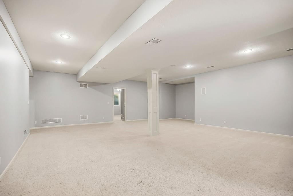2224 NE Overland Drive — photo 24