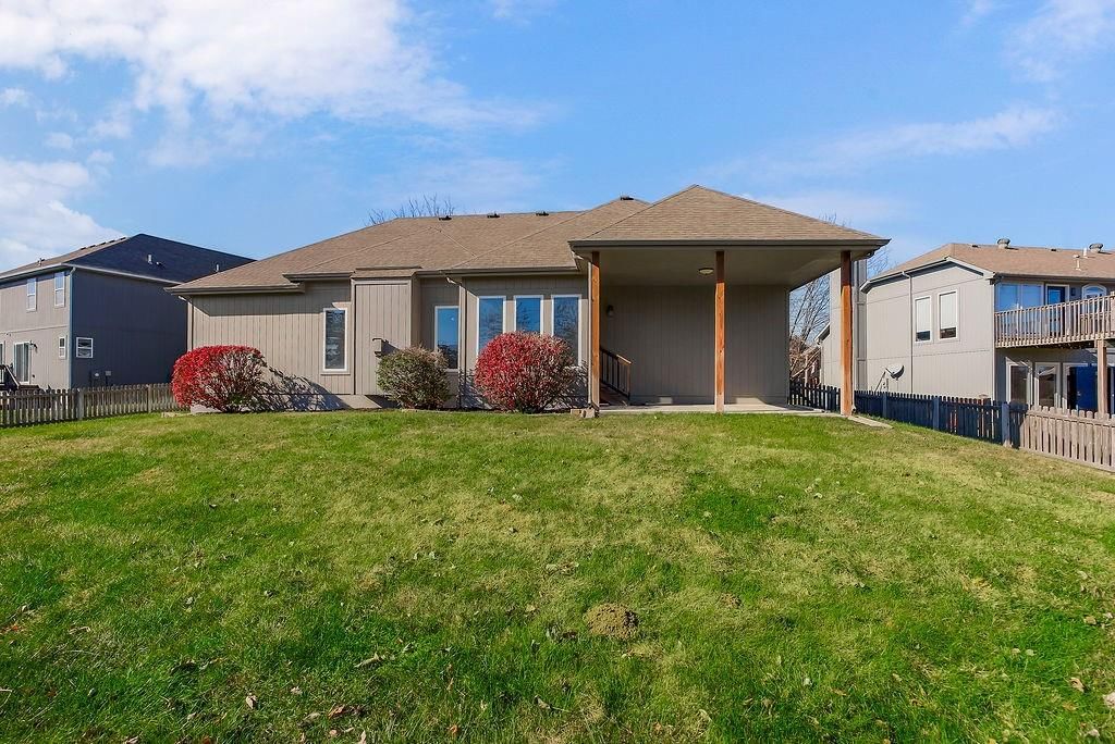2224 NE Overland Drive — photo 29