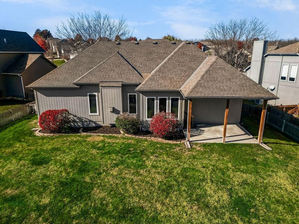 2224 NE Overland Drive — photo 32