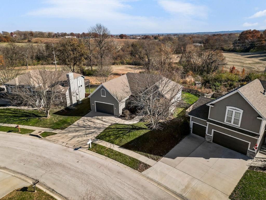 2224 NE Overland Drive — photo 35