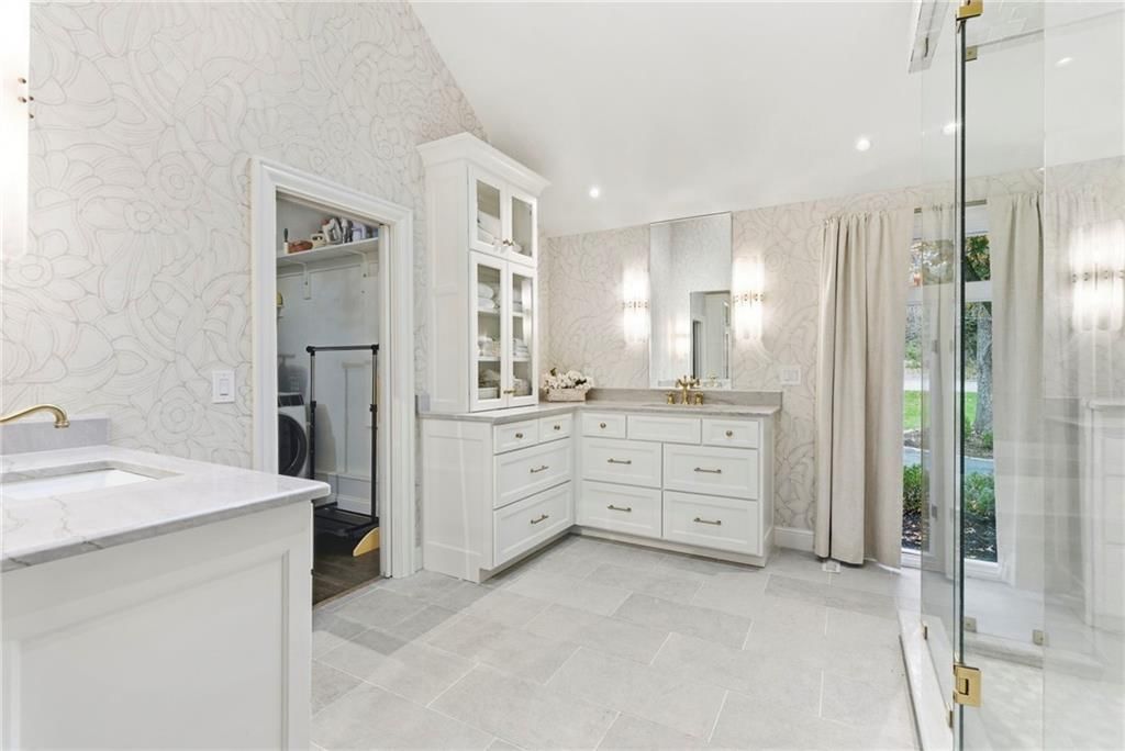 3705 Shawnee Mission Parkway — photo 17