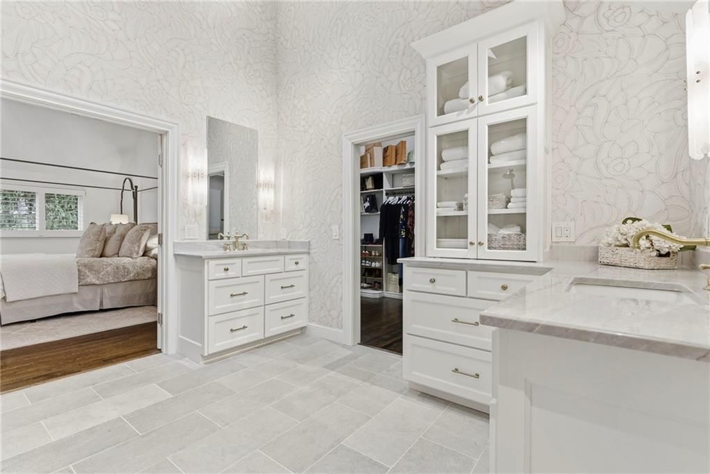 3705 Shawnee Mission Parkway — photo 19