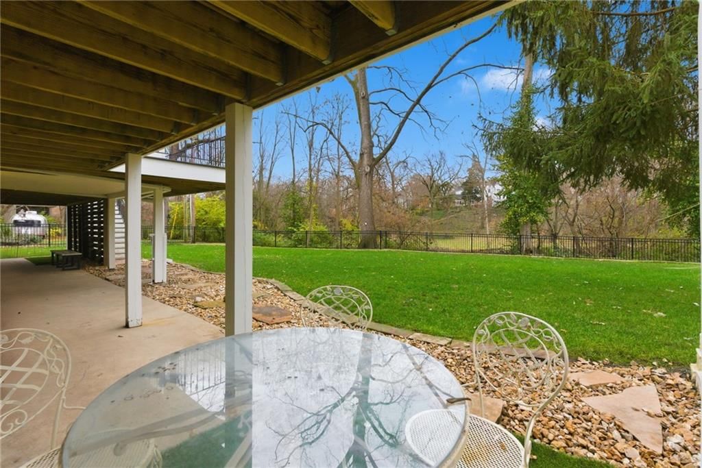 3705 Shawnee Mission Parkway — photo 37