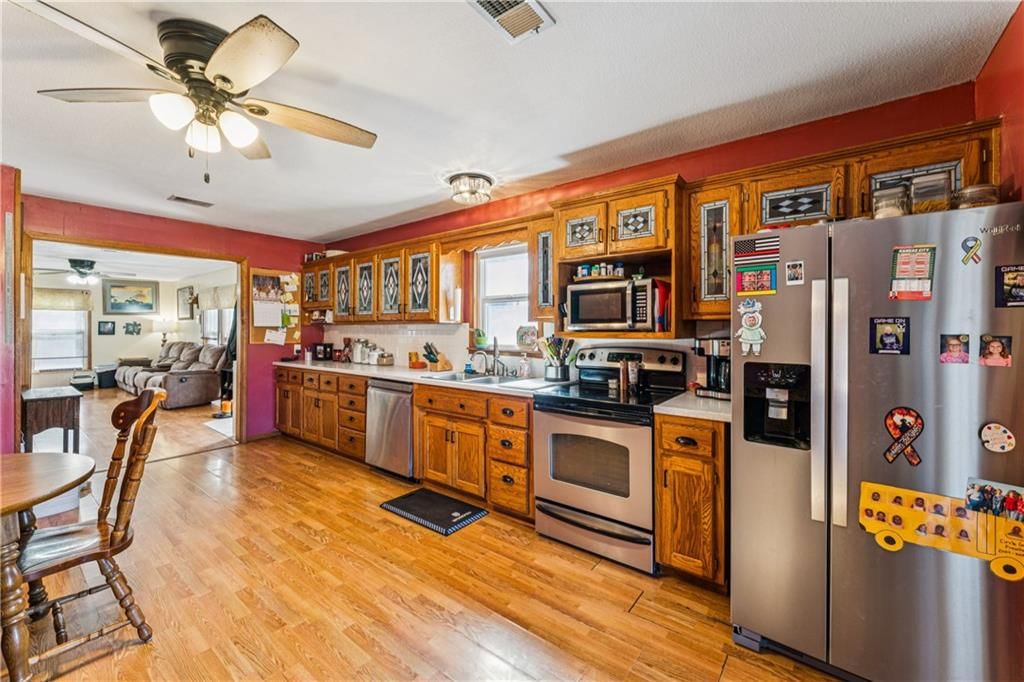 10540 W 287th Street — photo 16