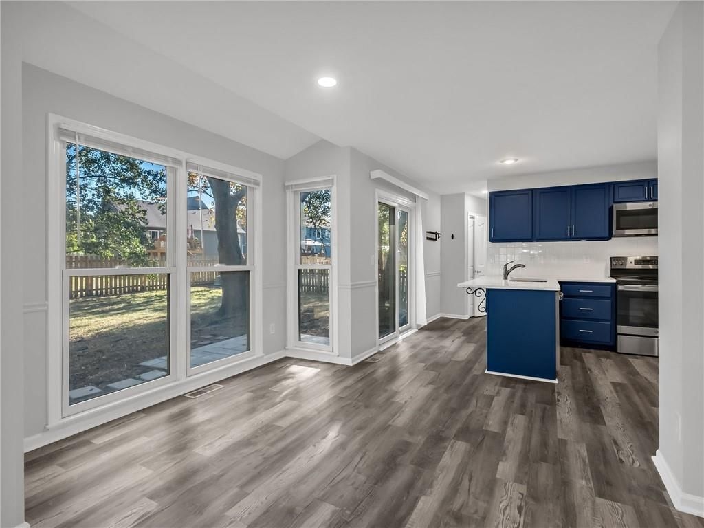 2128 S Lennox Drive — photo 9