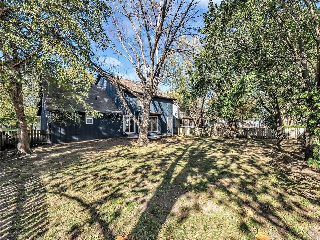 2128 S Lennox Drive — photo 27