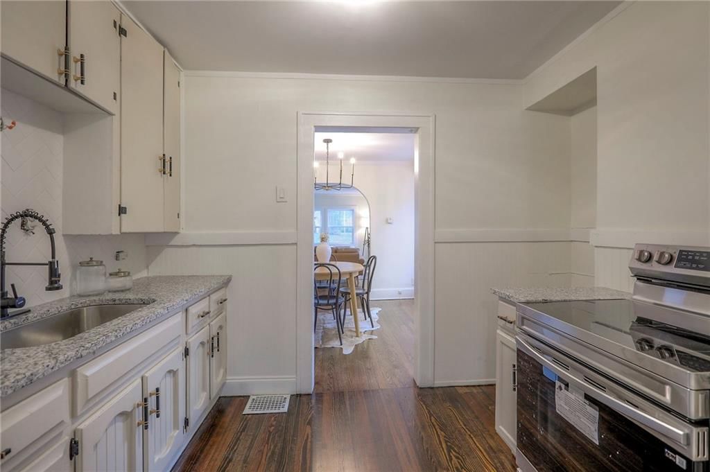 2434 S Sterling Avenue — photo 11