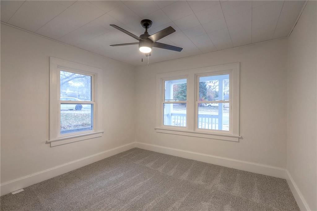 2434 S Sterling Avenue — photo 15