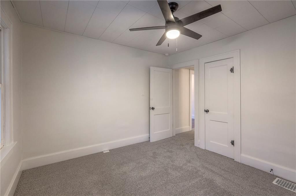 2434 S Sterling Avenue — photo 16