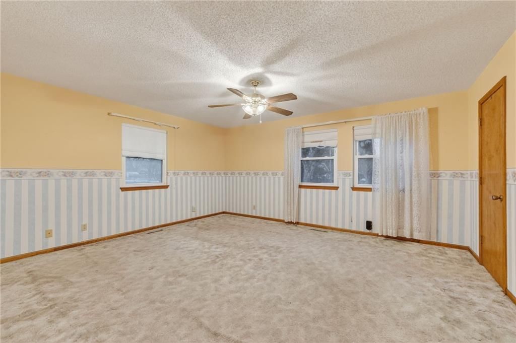 307 Center Street — photo 27