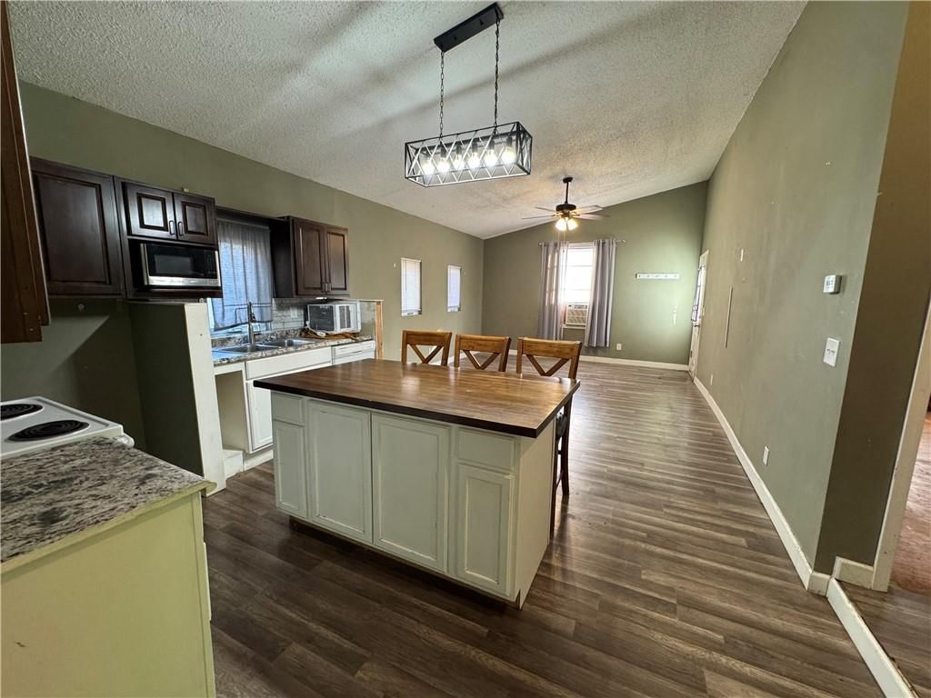 206 E lucy Street — photo 10