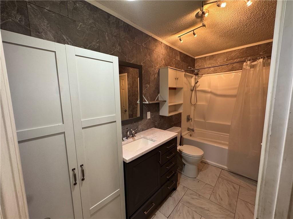 206 E lucy Street — photo 15