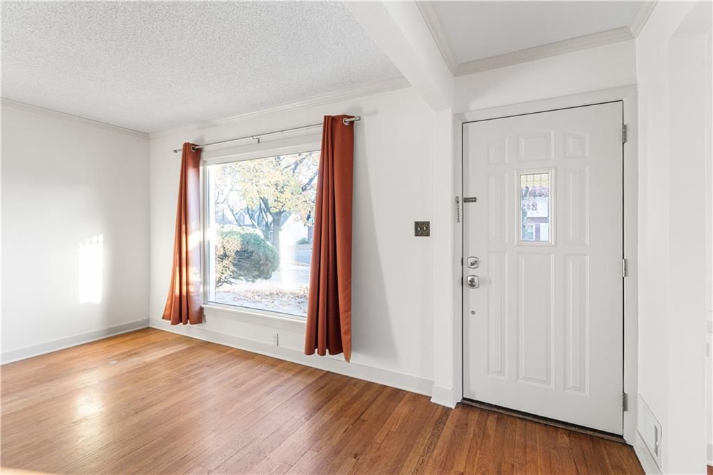 416 E 81st Street — photo 12