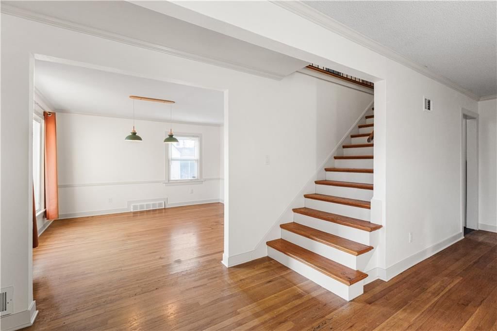 416 E 81st Street — photo 16