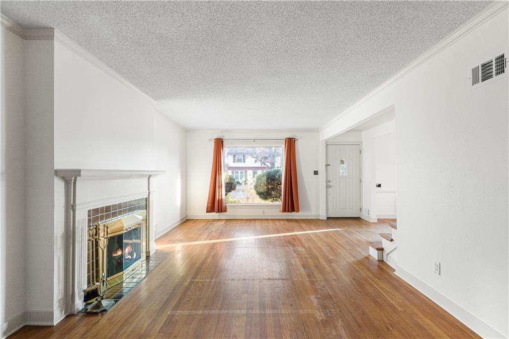 416 E 81st Street — photo 17