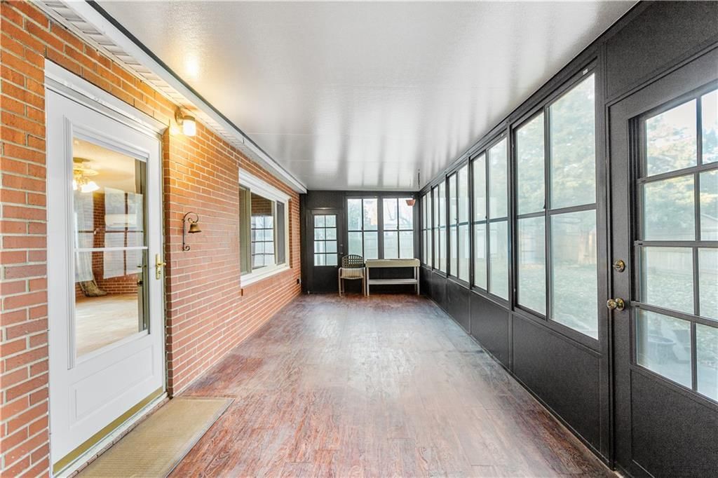 416 E 81st Street — photo 31