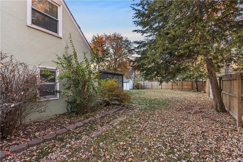 416 E 81st Street — photo 59