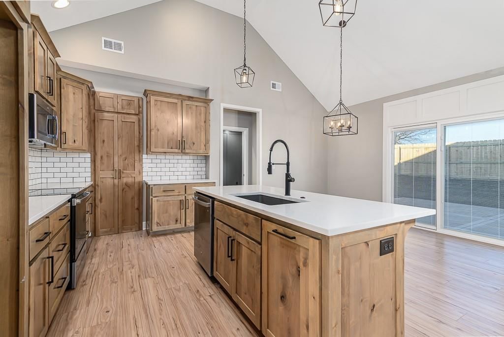 932 N Cottonwood Court — photo 8