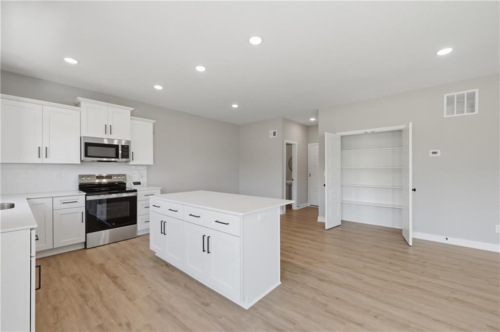 4709 Brentwood Avenue — photo 13
