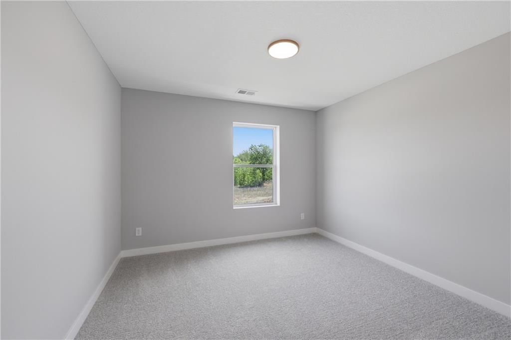 4709 Brentwood Avenue — photo 27