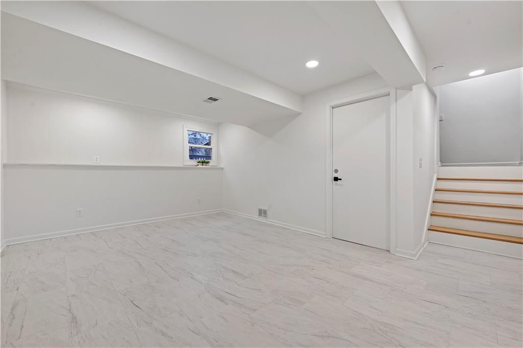 9318 Greenway Lane — photo 21