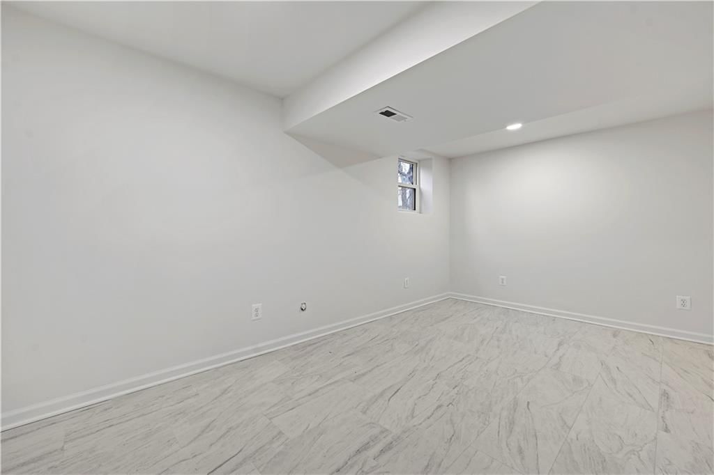 9318 Greenway Lane — photo 23