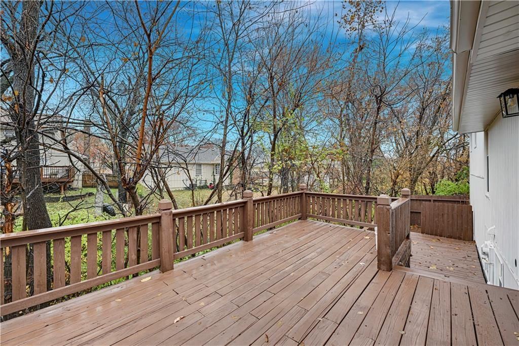 9318 Greenway Lane — photo 27