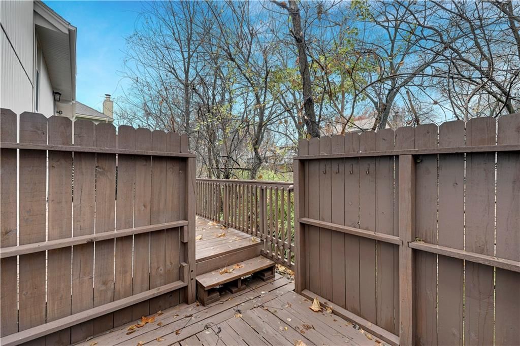 9318 Greenway Lane — photo 28