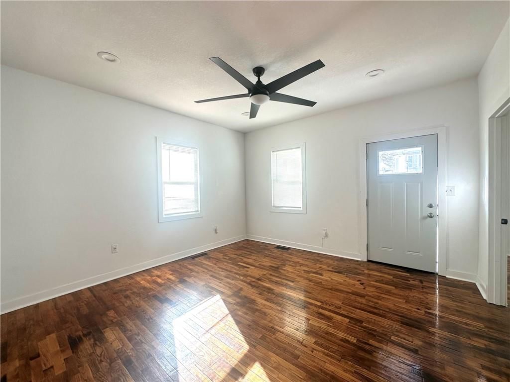 2505 S 18th Street — photo 3