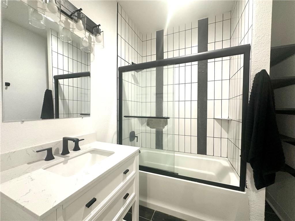 2505 S 18th Street — photo 5