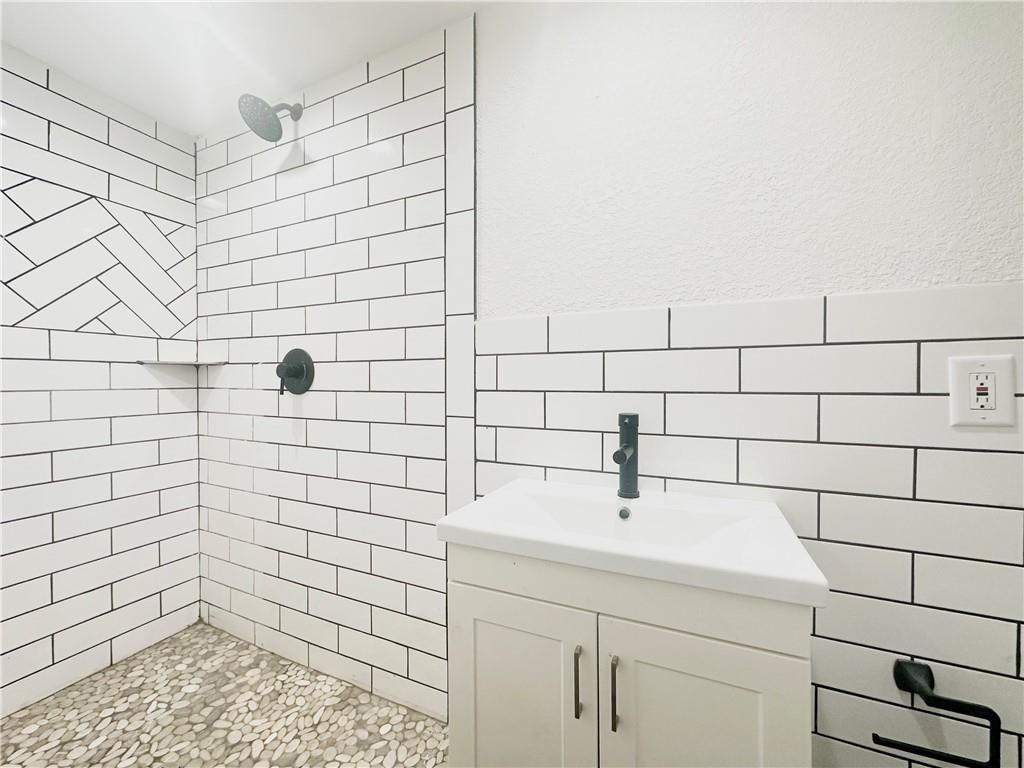 2505 S 18th Street — photo 19