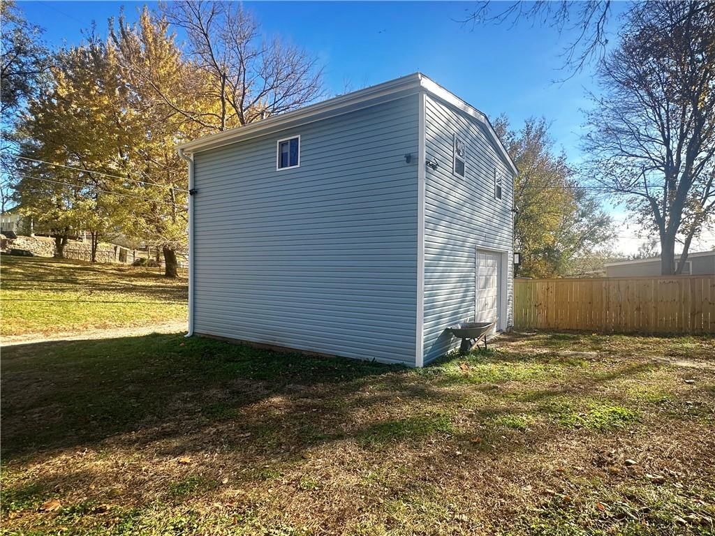 2505 S 18th Street — photo 24