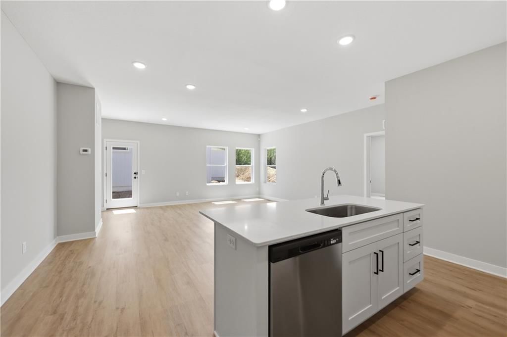4714 Brentwood Avenue — photo 12