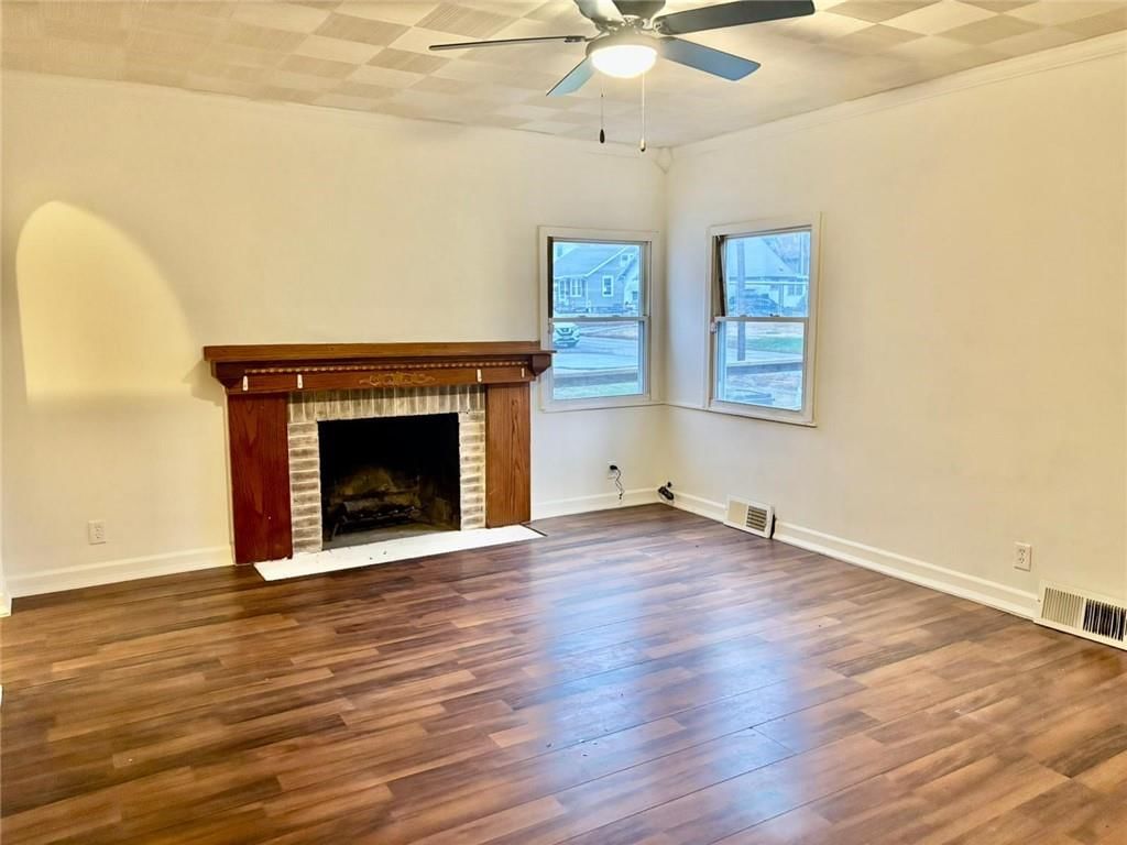 1922 Spratt Avenue — photo 5