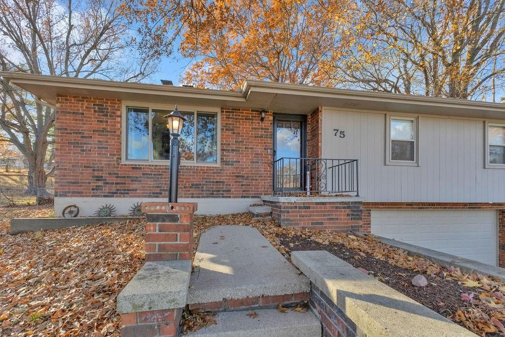 75 Myrna Circle — photo 3