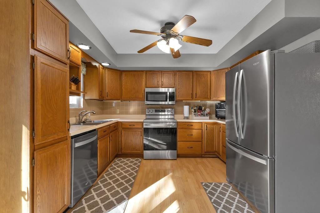 75 Myrna Circle — photo 10